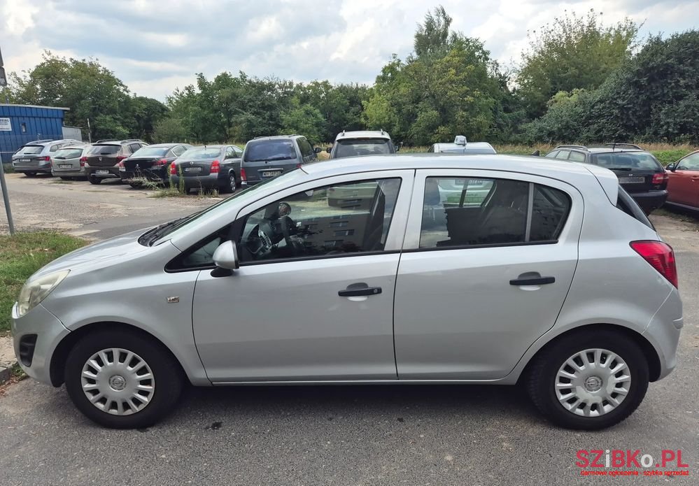 2012' Opel Corsa photo #3