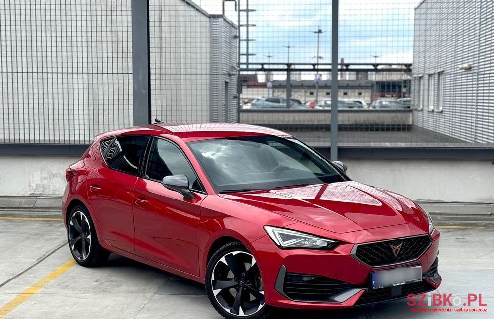 2022' Cupra Leon photo #2