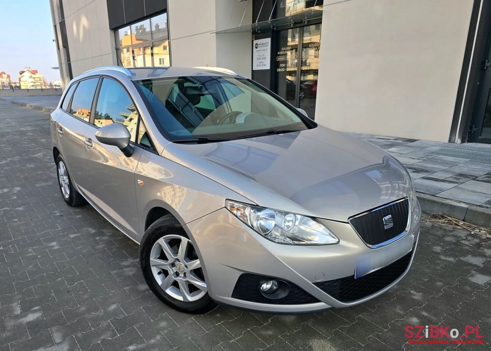 2011' SEAT Ibiza photo #6