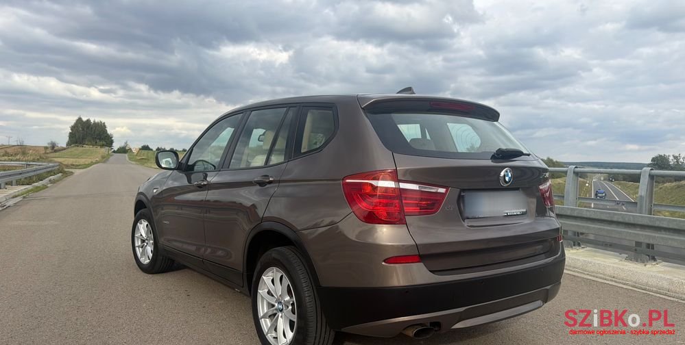 2010' BMW X3 Xdrive20D photo #3