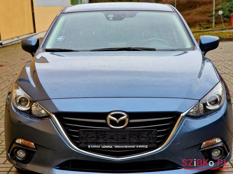 2016' Mazda 3 Skyactiv-G photo #2