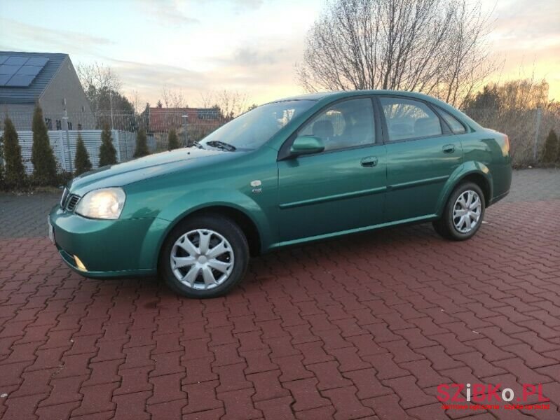 2004' Daewoo Nubira photo #6