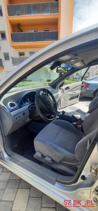 2004' Chevrolet Lacetti photo #5