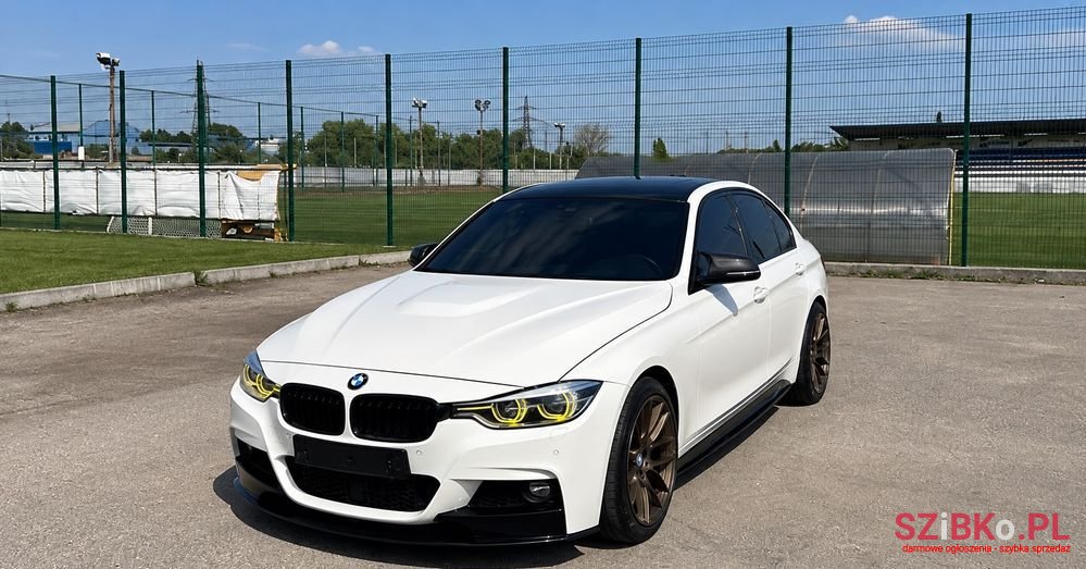 2017' BMW 3 Series photo #3