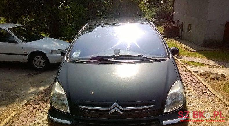 2008' Citroen Xsara Picasso photo #2