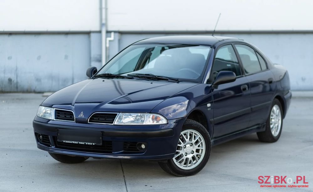 2000' Mitsubishi Carisma 1.8 Gdi Elegance photo #1