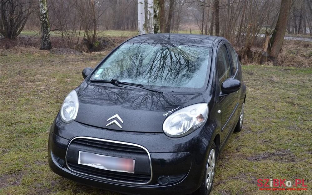 2010' Citroen C1 1.0 Attraction photo #1