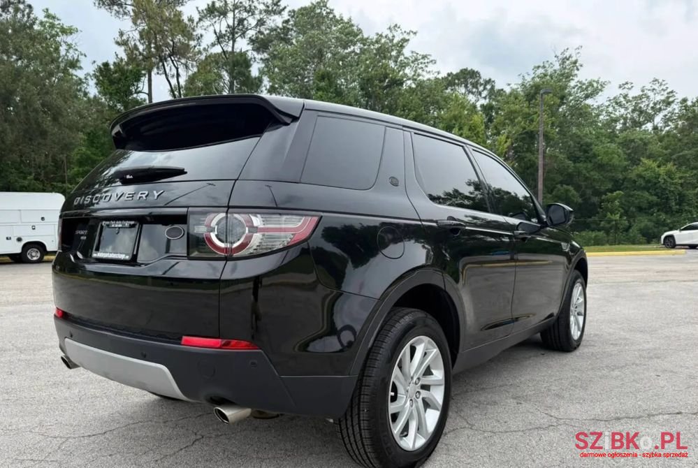 2018' Land Rover Discovery Sport photo #5