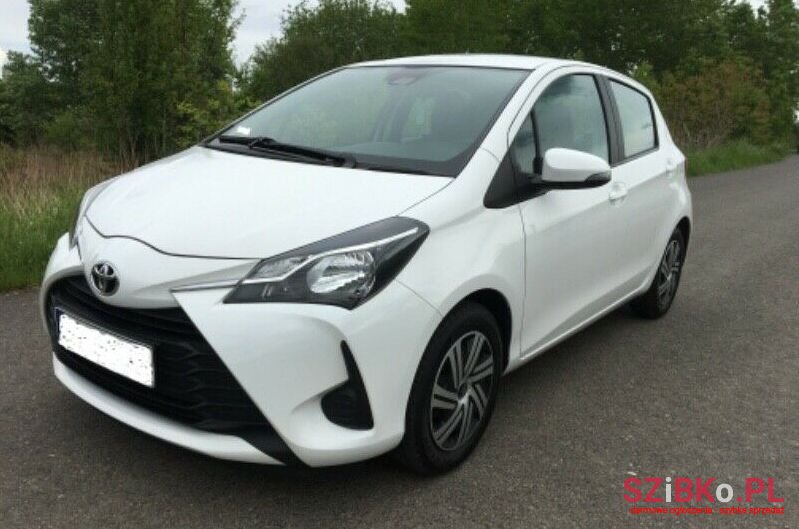 2018' Toyota Yaris photo #1