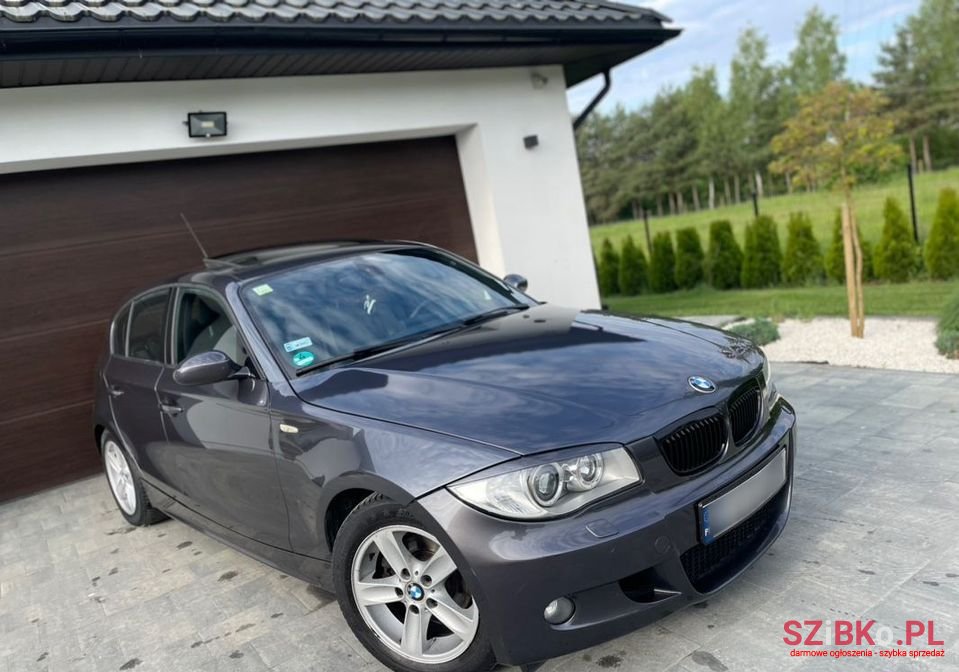 2006' BMW 1 Series photo #1