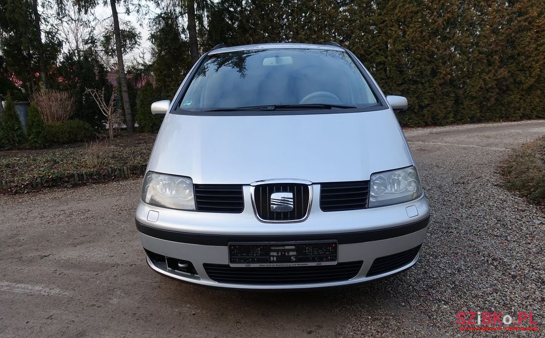2006' SEAT Alhambra photo #2