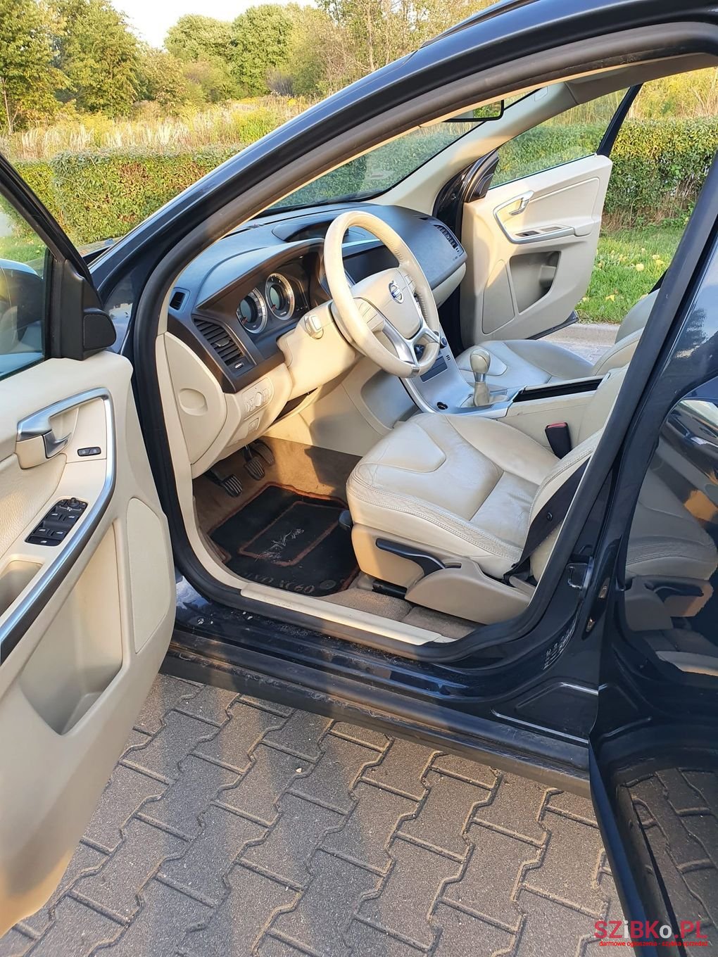 2008' Volvo Xc 60 photo #4