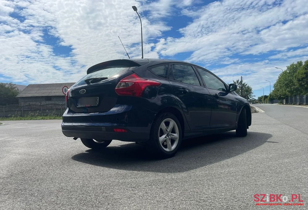 2011' Ford Focus 1.6 Edition photo #4