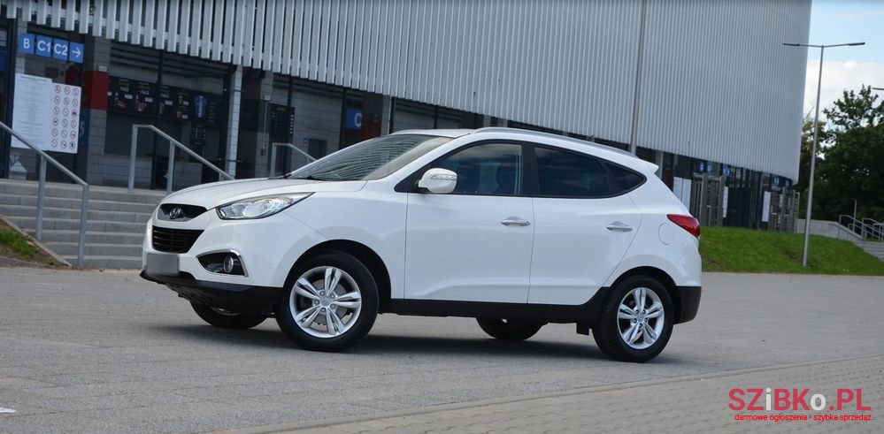 2012' Hyundai ix35 2.0 Premium 2Wd photo #3