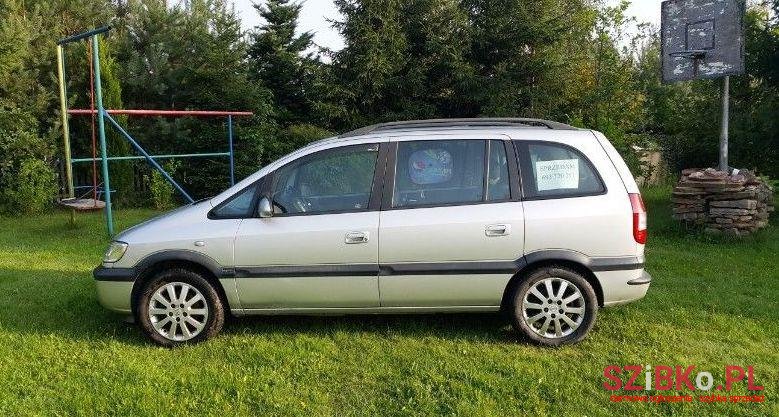 2003' Opel Zafira photo #1