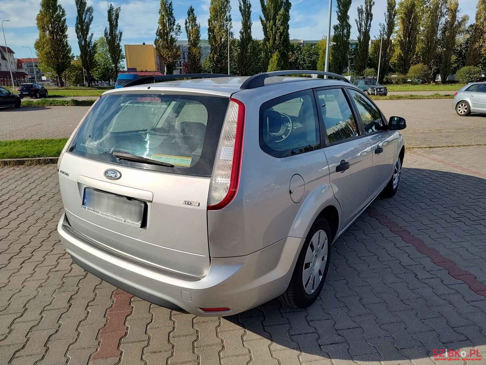 2010' Ford Focus photo #6