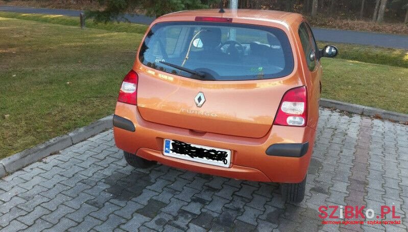 2009' Renault Twingo photo #2