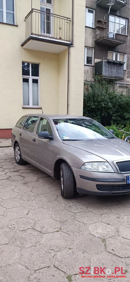 2012' Skoda Octavia 1.6 photo #2