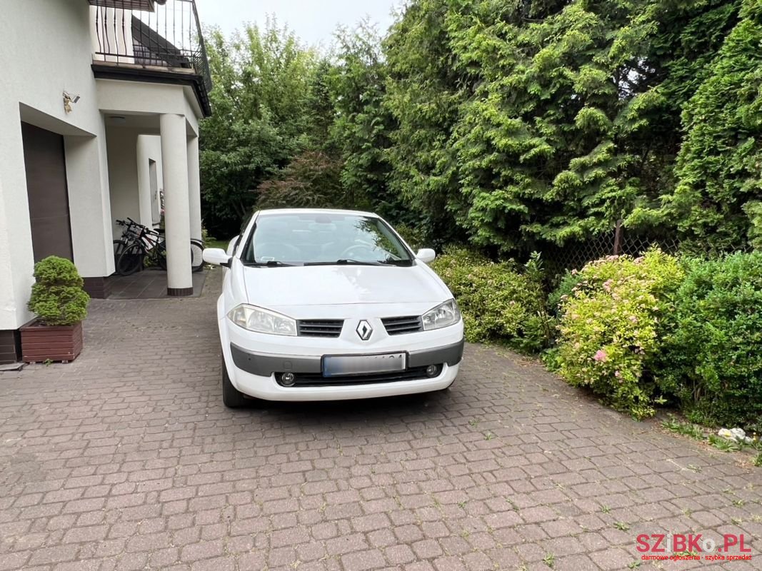 2004' Renault Megane photo #6