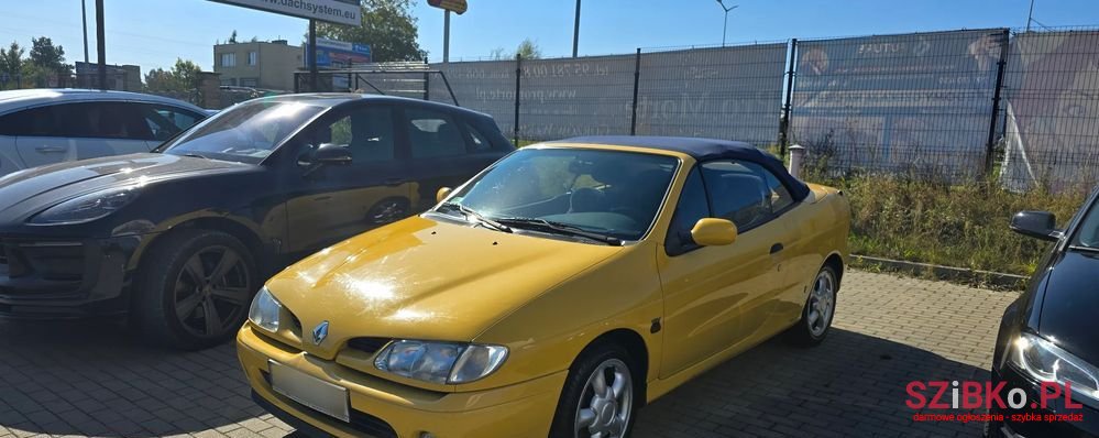 1997' Renault Megane Coach 2.0 16V photo #3