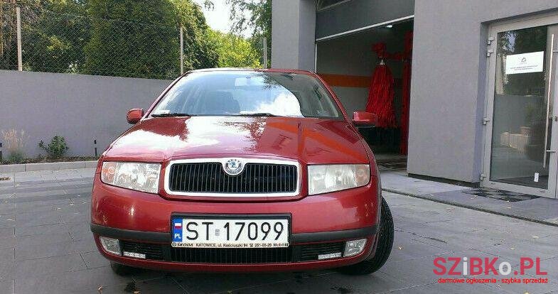 2002' Skoda Fabia photo #1