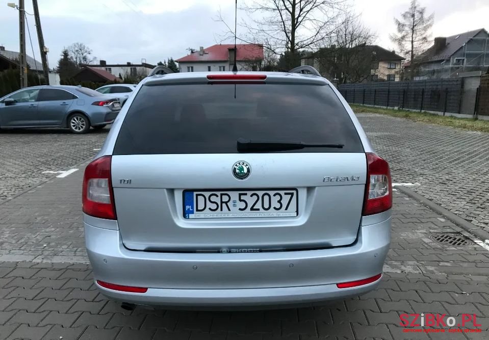 2012' Skoda Octavia photo #6