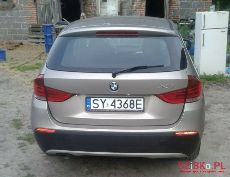 2011' BMW X1 photo #1
