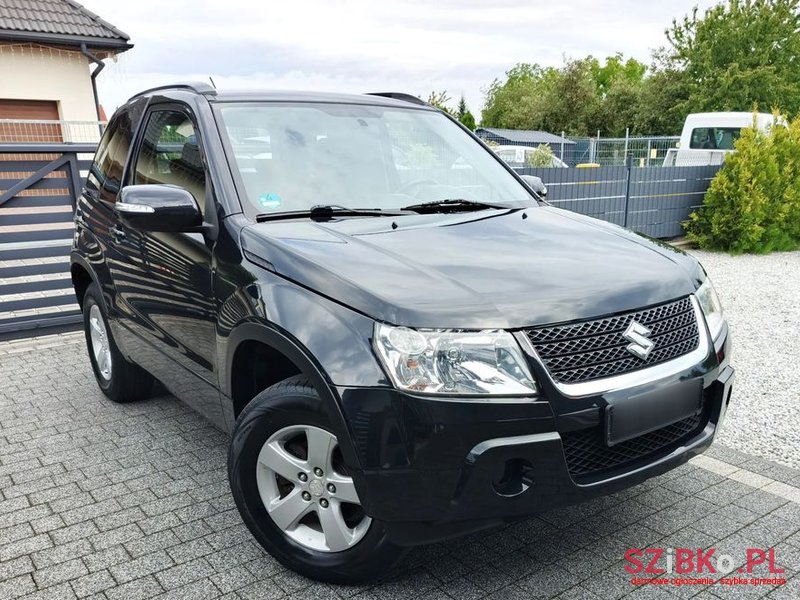 2011' Suzuki Grand Vitara photo #5