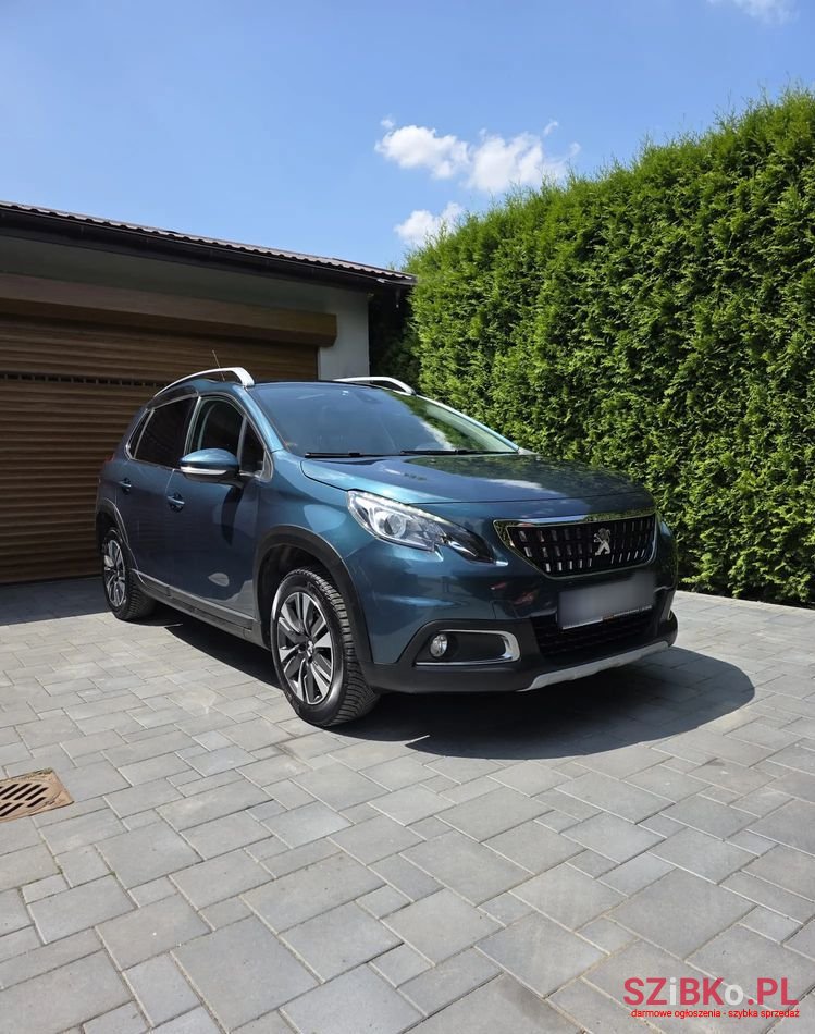 2018' Peugeot 2008 photo #1