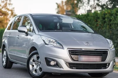 2016' Peugeot 5008