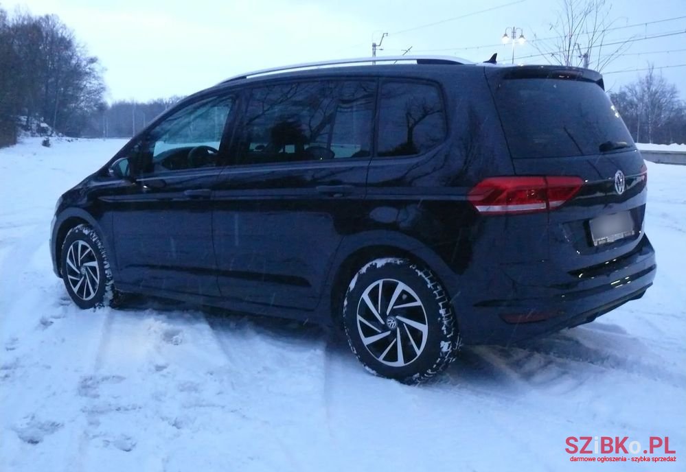 2018' Volkswagen Touran 1.6 Tdi Scr Join photo #3