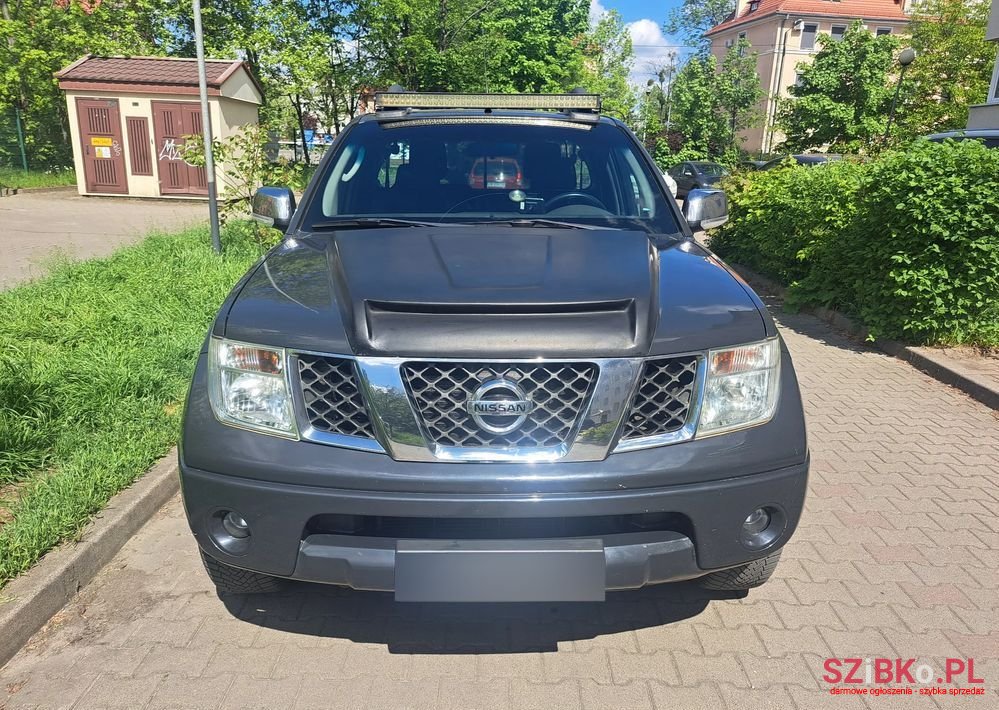 2009' Nissan Navara 2.5 D Fe photo #6