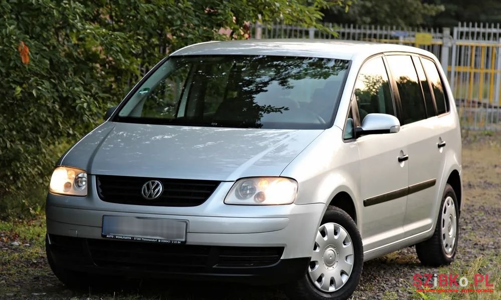 2003' Volkswagen Touran 1.9 Tdi photo #2