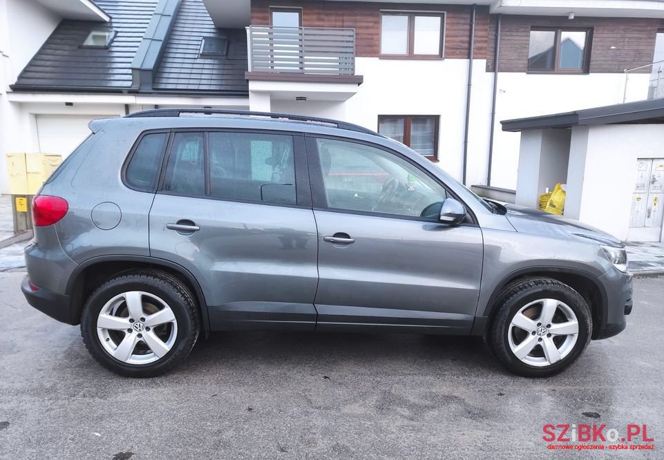 2013' Volkswagen Tiguan photo #2