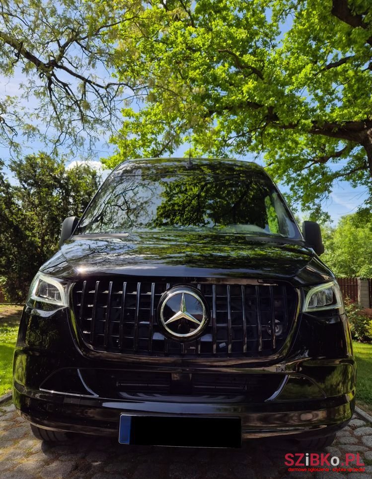 2019' Mercedes-Benz Sprinter photo #1