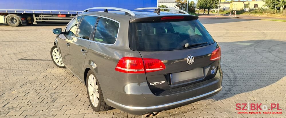 2012' Volkswagen Passat photo #3