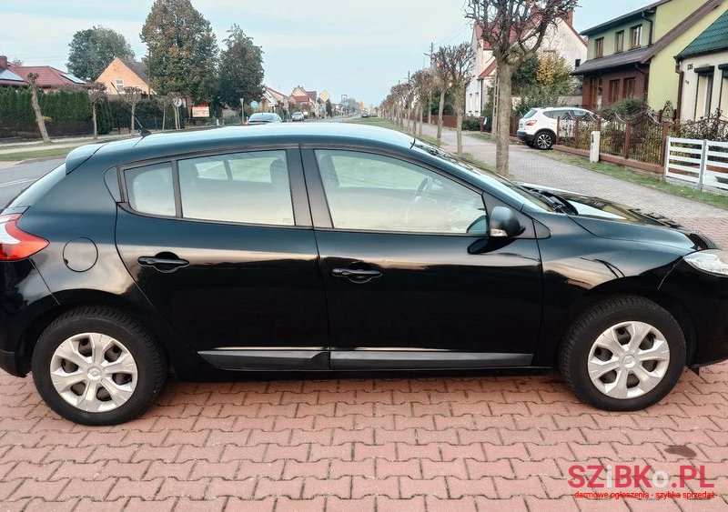 2011' Renault Megane 1.6 16V Generation photo #4