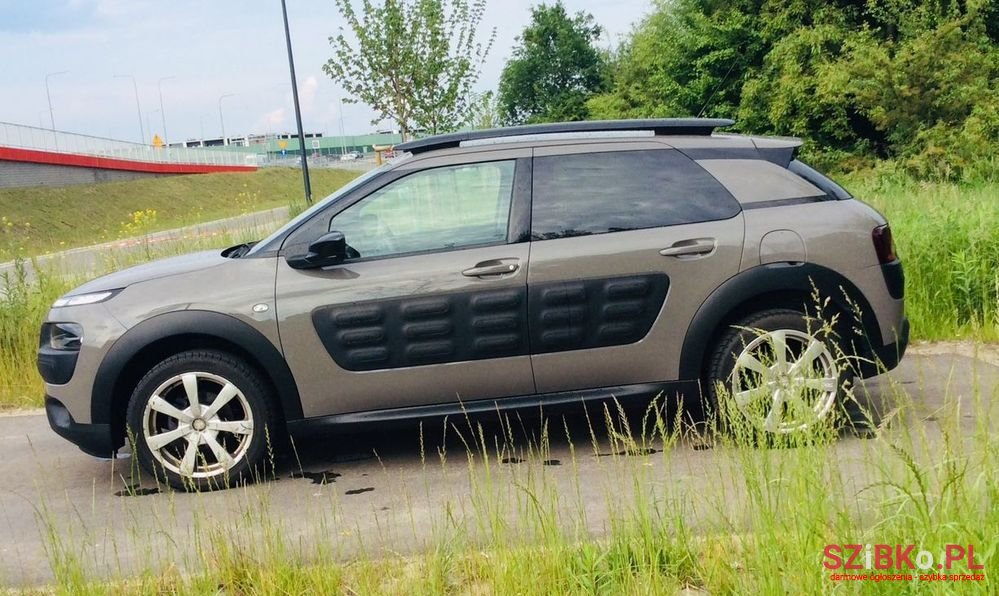 2016' Citroen C4 Cactus photo #5