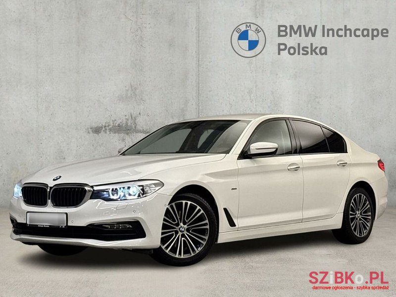 2017' BMW 5 Series photo #1