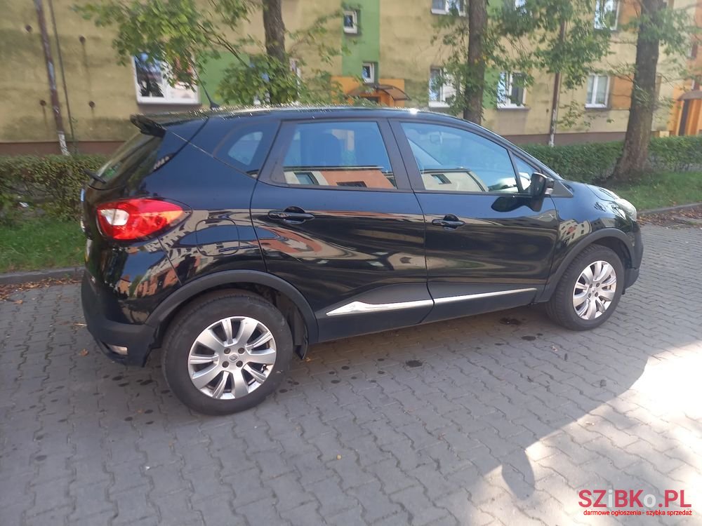 2016' Renault Captur photo #2