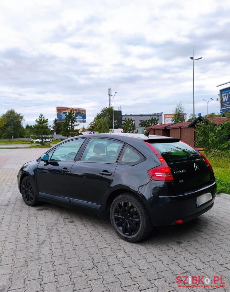 2008' Citroen C4 photo #2