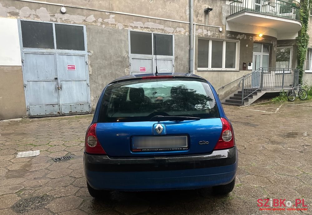 2005' Renault Clio photo #6