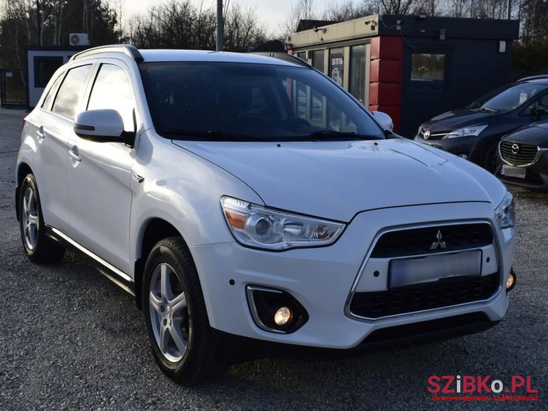 2015' Mitsubishi ASX photo #3