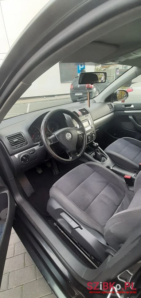 2007' Volkswagen Jetta photo #2