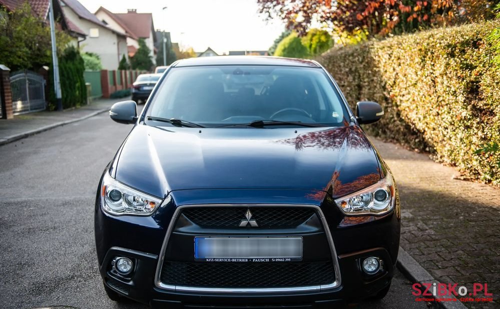 2011' Mitsubishi ASX 1.6 2Wd photo #2