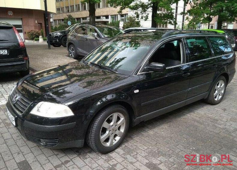 2002' Volkswagen Passat photo #1