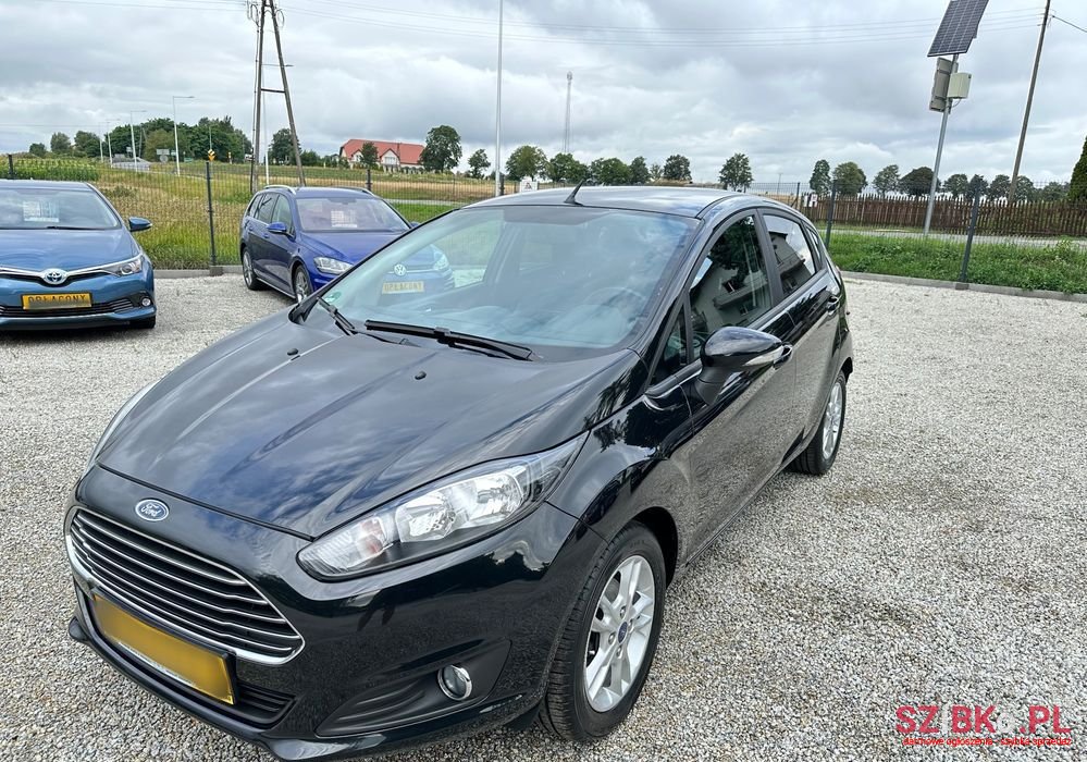 2015' Ford Fiesta photo #3