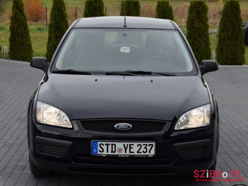 2005' Ford Focus photo #1