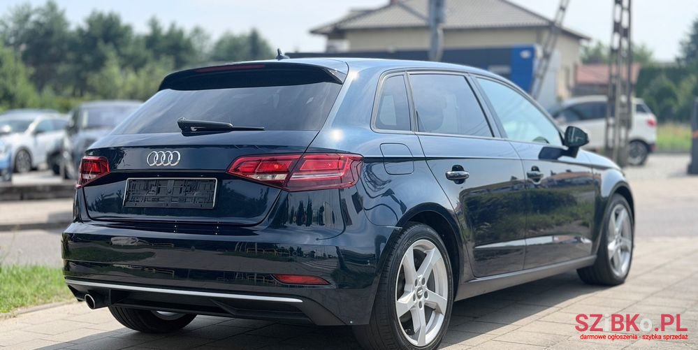 2017' Audi A3 Sportback photo #5
