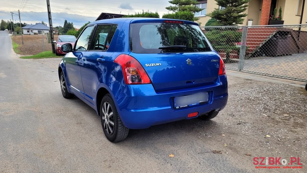 2009' Suzuki Swift 1.3 Comfort photo #3